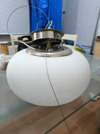 Lámpara de techo blanca