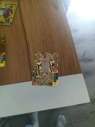 2 palloni d'oro 1 carta unica e 1 momentum