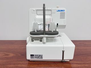 Máquina de coser JUKI MO644 Overlock