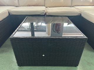 CONJUNTO DE JARDÍN-NUEVO-BAIGE + MESA DE CRISTAL