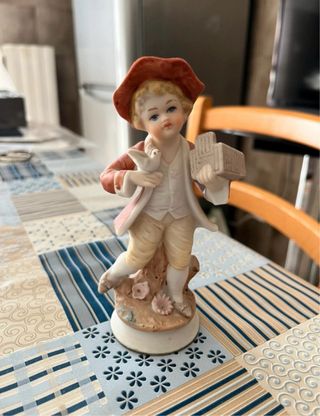 4 statuette stile 700/800