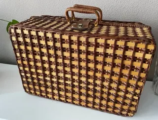 Baúl de picnic de mimbre y cuero