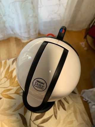 Cafetera Dolce Gusto Nescafé DeLonghi