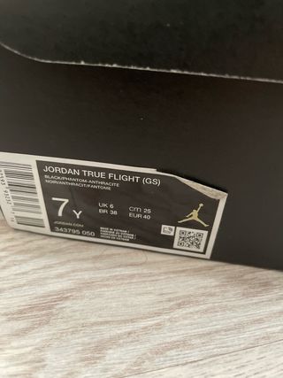 Jordan True Flight GS Talla 40