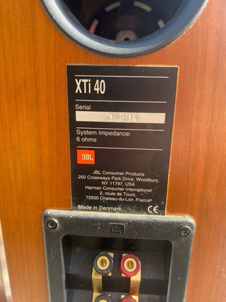 Pareja Altavoces JBL XTi 40