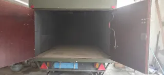 Remolque Feriante 750kg cerrado.