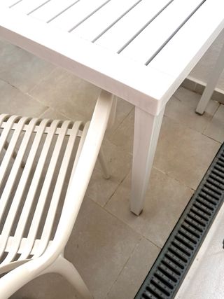 Mesa de jardín CUBE Ref. 476 de 120x70 blanca mate