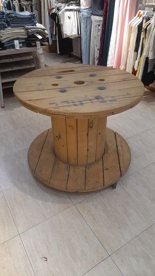 Mesa Bobina Madera con Ruedas