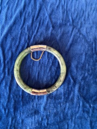 Pulsera de jade y oro