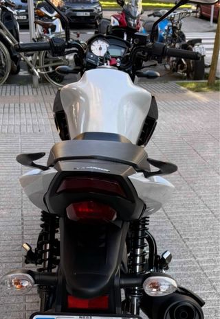 Yamaha Ys125 Negra y Blanca