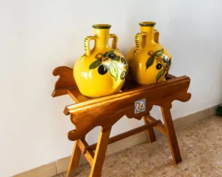 Juego de Cántaros con estructura de madera mazica