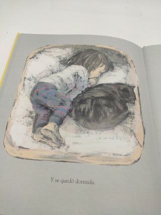 La pequeña Ana álbum ilustrado cuento