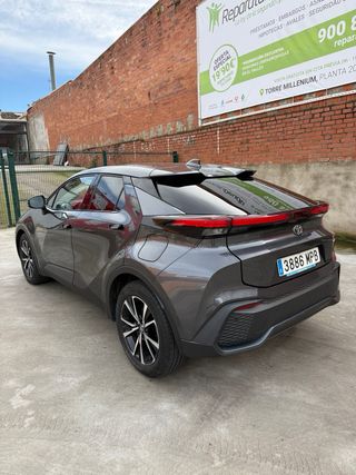 Toyota C-HR 2024