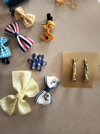 Accessori per cani: elastici e fermagli