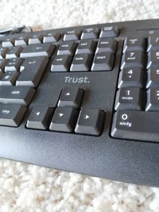 Teclado Trust Mecánico + Ratón Trust