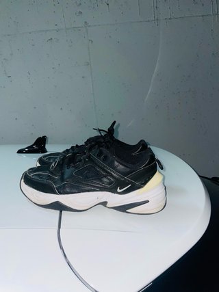 Zapatillas Nike Hombre Negras y Blancas