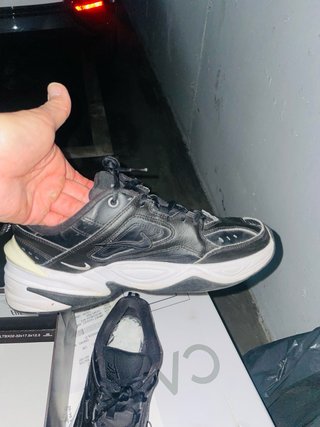 Zapatillas Nike Hombre Negras y Blancas