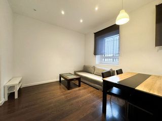 Piso en venta en Palos de Moguer en Madrid