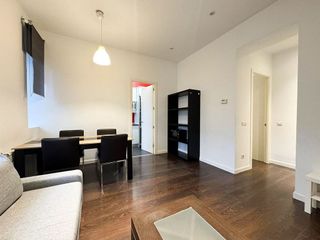 Piso en venta en Palos de Moguer en Madrid