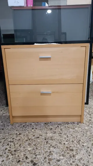 Mueble de madera nuevo