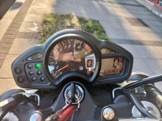 Suzuki SFV 650 Gladius