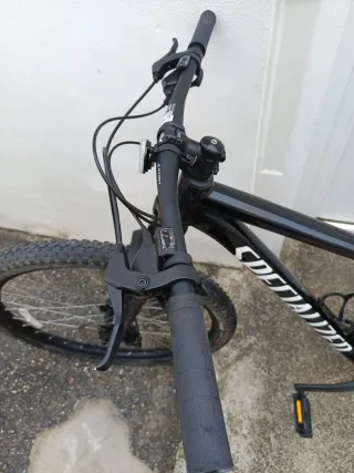 Bicicleta de Montaña Specialized Negra