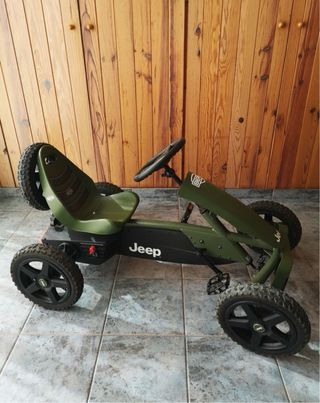KART pedales Jeep con remolque
