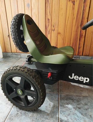 KART pedales Jeep con remolque