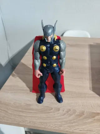 Figuras Superhéroes Marvel y Star Wars