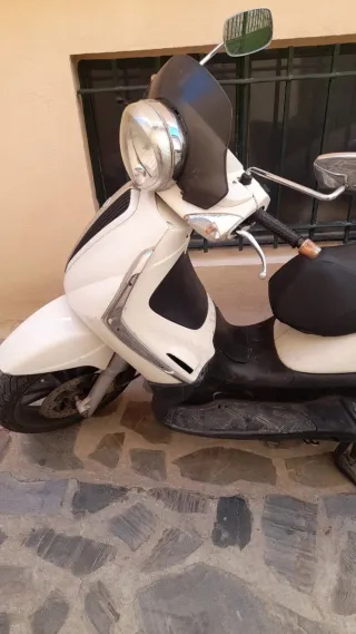 Moto piaggio beberly400 Scooter