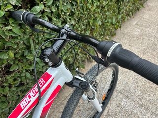 Bicicleta Montaña B'TWIN Blanca y Rosa