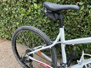 Bicicleta Montaña B'TWIN Blanca y Rosa