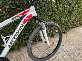 Bicicleta Montaña B'TWIN Blanca y Rosa
