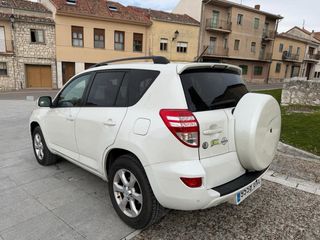 Toyota RAV4 2010