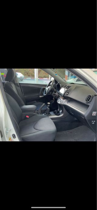 Toyota RAV4 2010