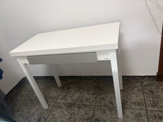 Mesa de cocina blanca plegable