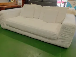 SOFA BLANCO DE TELA