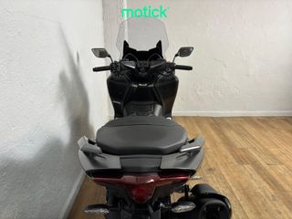 YAMAHA TMAX 560 TECH MAX