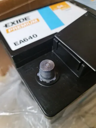 Batería Coche Exide EA640 Premium 12V 64Ah