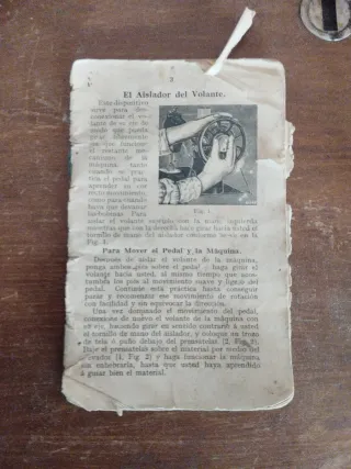 Máquina de coser Singer antigua