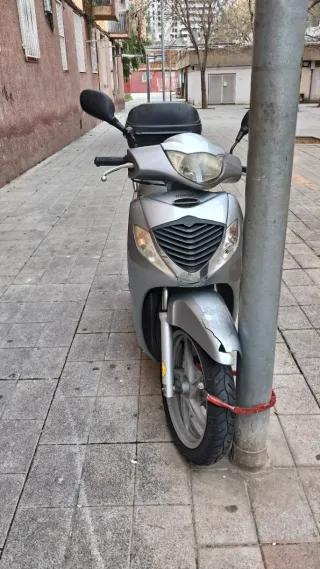 Honda SH 125i Scooter 2007 ITV al día