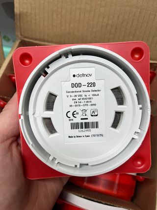 Detectores de humo Detnov DOD 220 con base Z 200