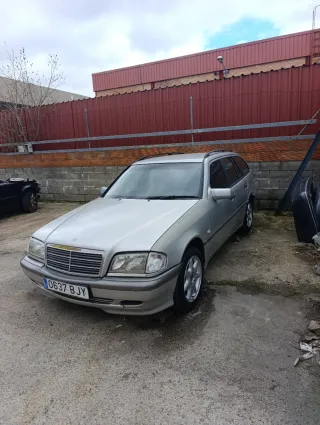 Mercedes-Benz Clase C 2001