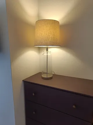 Lámpara de mesa Zara Home cristal y metal