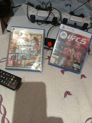Consola PS5 825GB + 2 Mandos