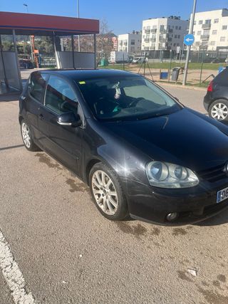 Volkswagen Golf 2003