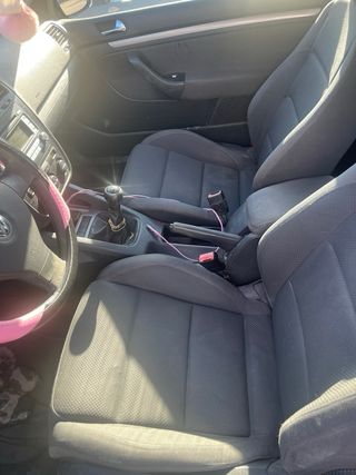 Volkswagen Golf 2003