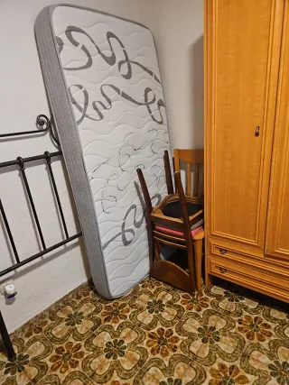 Se alquila cuarto para chica sola