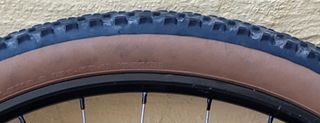 DT Swiss 240S Stans Notubes ZTR 27.5 y nucleo LEER