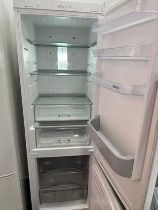 Nevera Edesa A+ semi nueva
